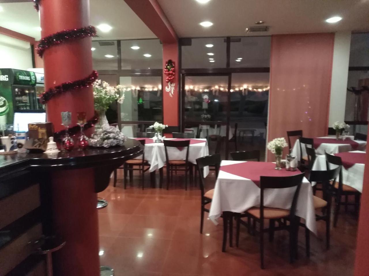 Hotel Byalo More บานิเท ภายนอก รูปภาพ